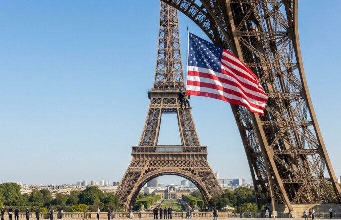 Tour Eiffel : un drapeau américain déployé le 4 juillet 2026
